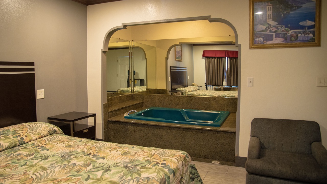 Photo of Bedroom in Mid City