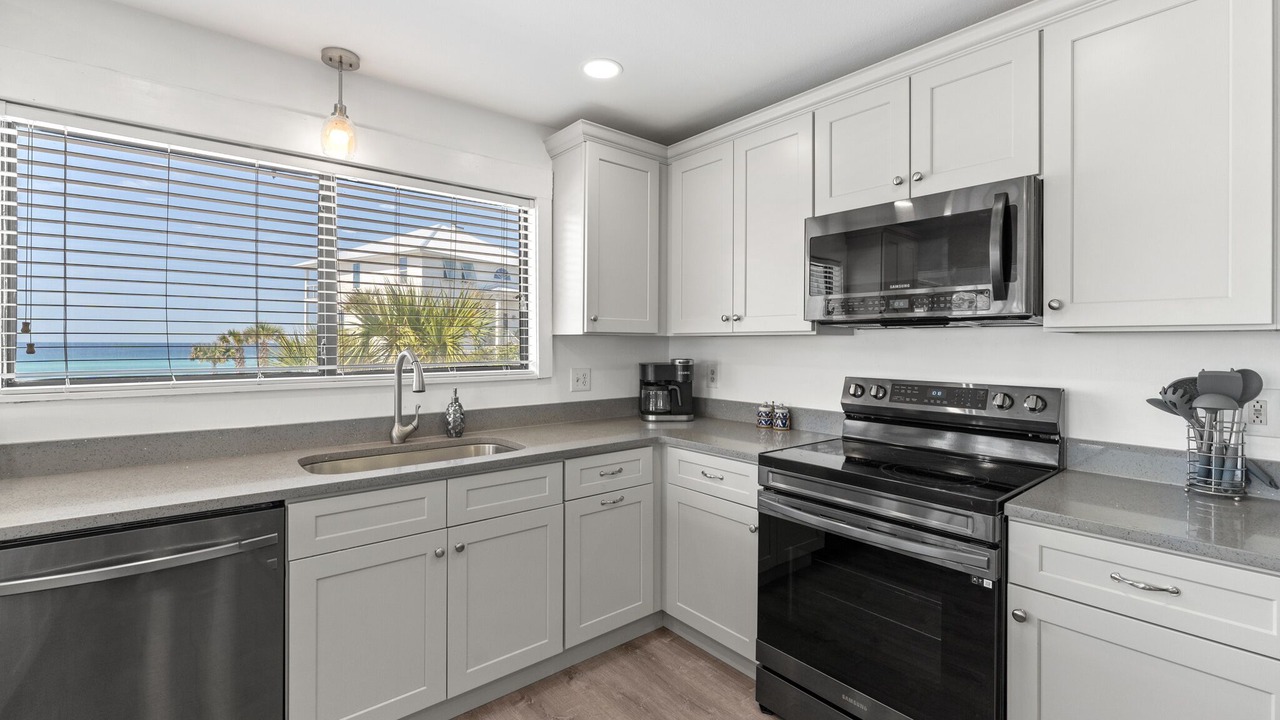 Photo of Kitchen in Gulf Trace