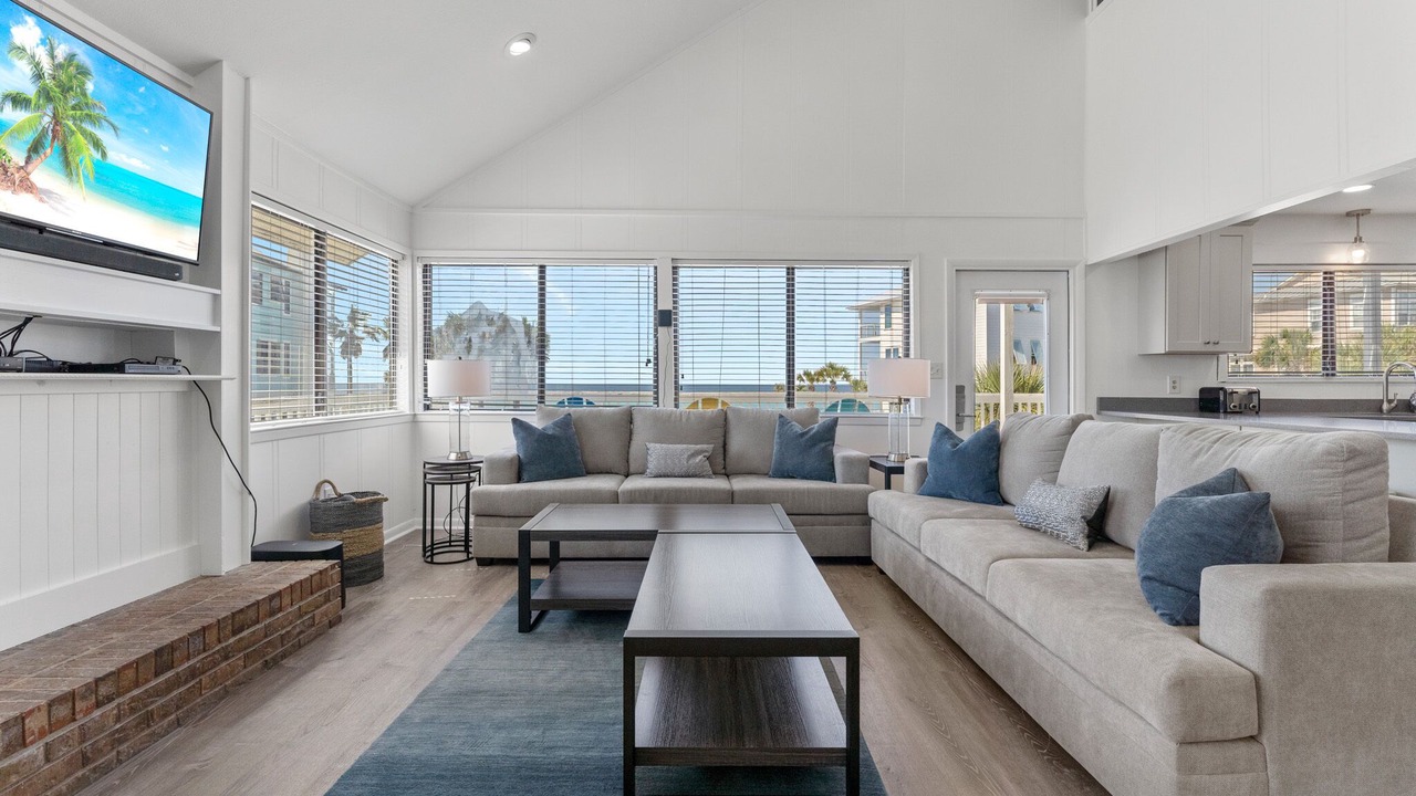 Photo of Livingroom in Gulf Trace