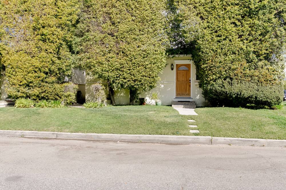 Photo of Others in Valley Village