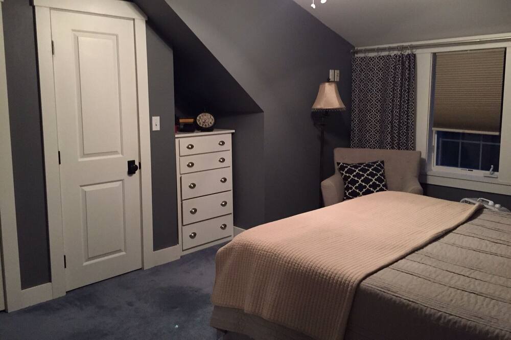 Photo of Bedroom in Owls Head