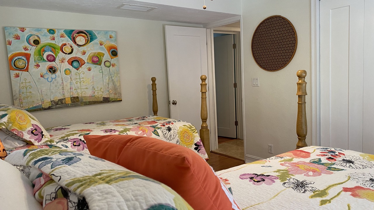 Photo of Bedroom in Indian Beach Sapphire Shores