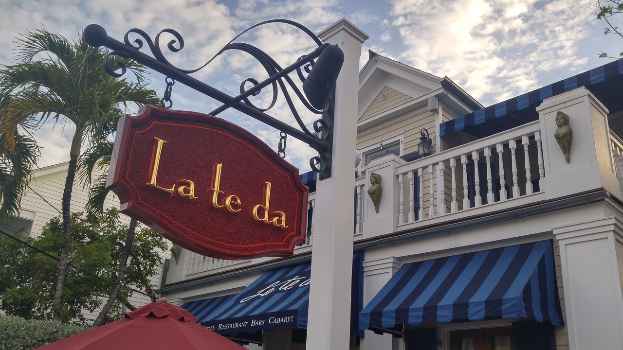 Photo of Outdoor in Uptown - Upper Duval