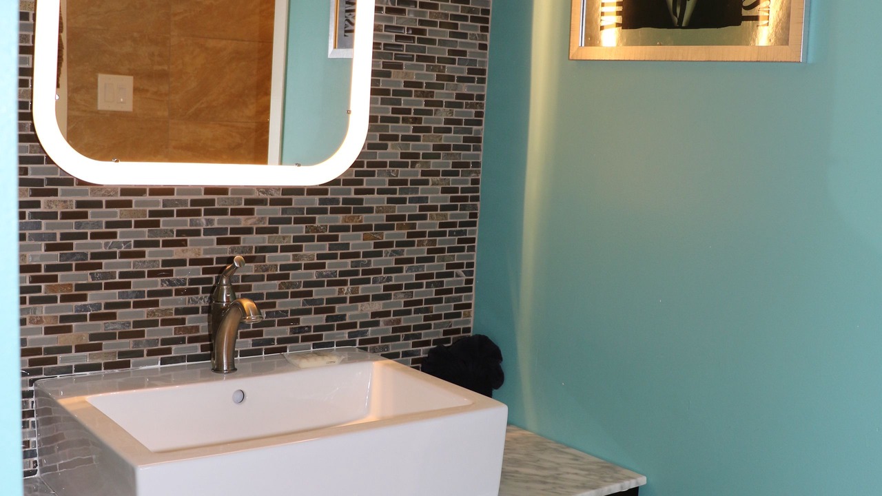 Photo of Bathroom in Uptown - Upper Duval