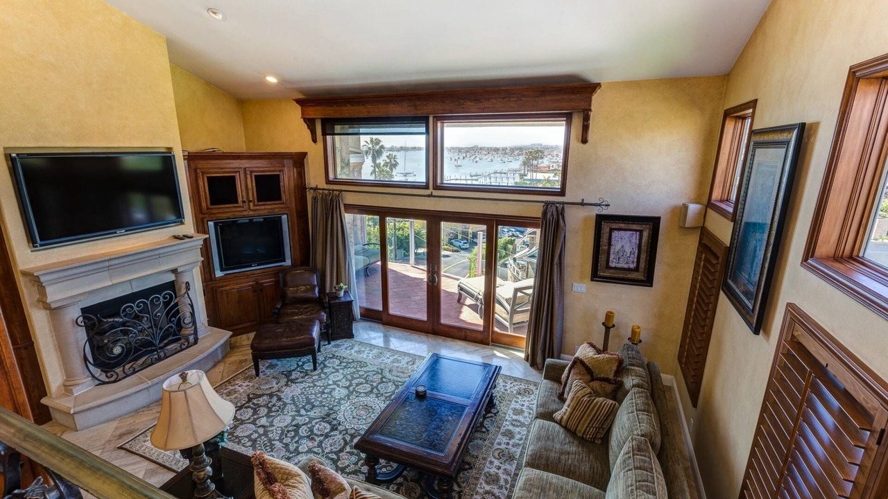 Photo of Livingroom in Corona del Mar