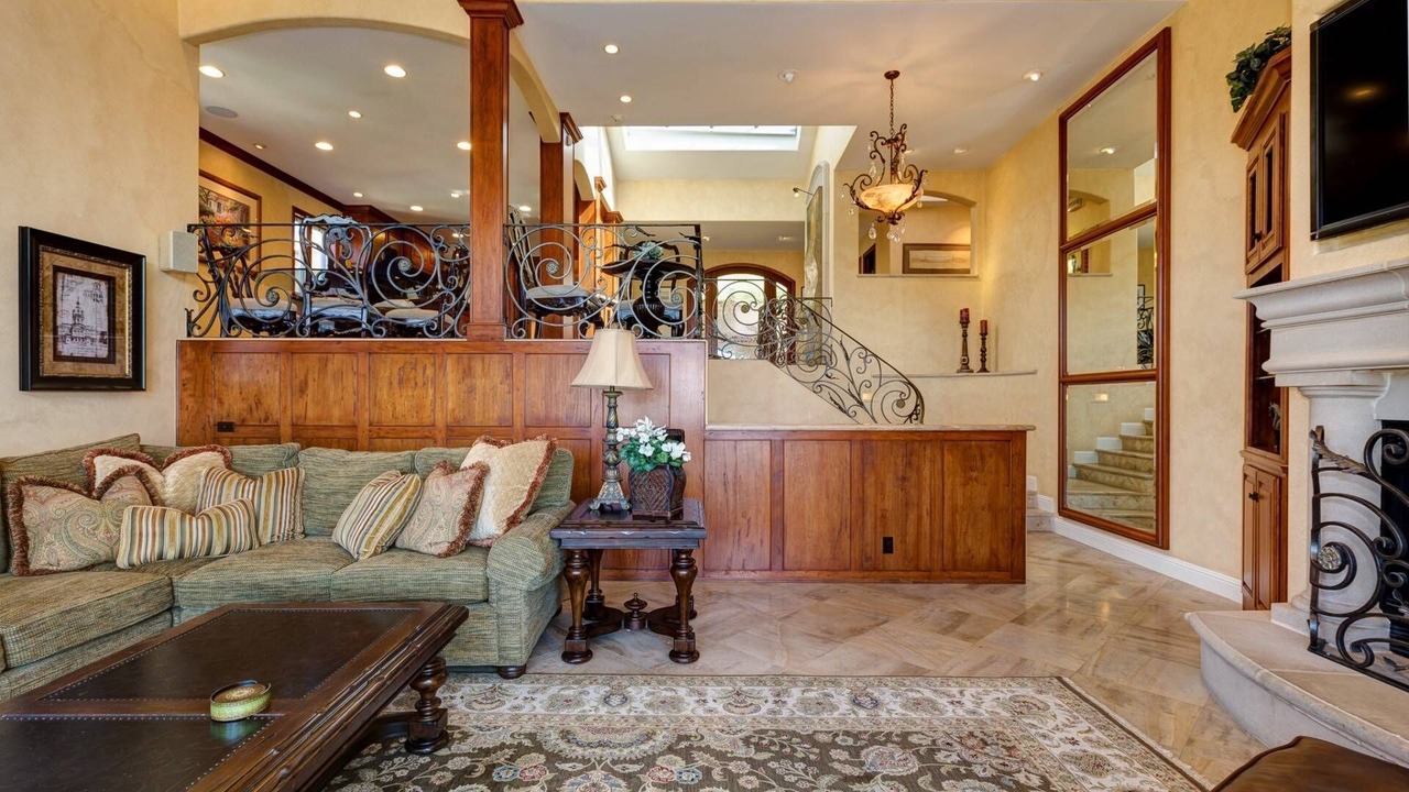Photo of Livingroom in Corona del Mar