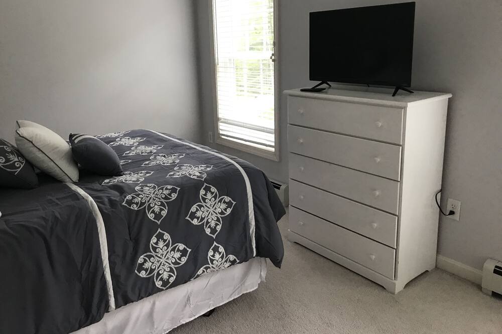 Photo of Bedroom in Bar Harbor