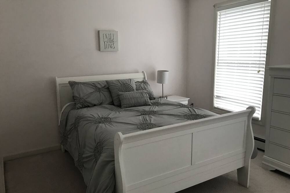Photo of Bedroom in Bar Harbor