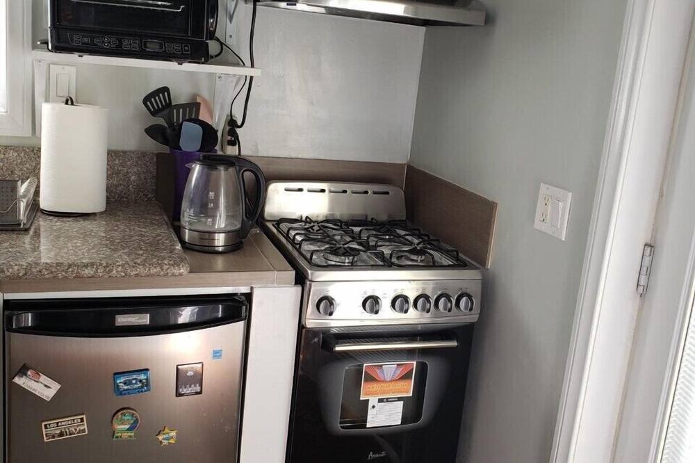 Photo of Kitchen in West Los Angeles