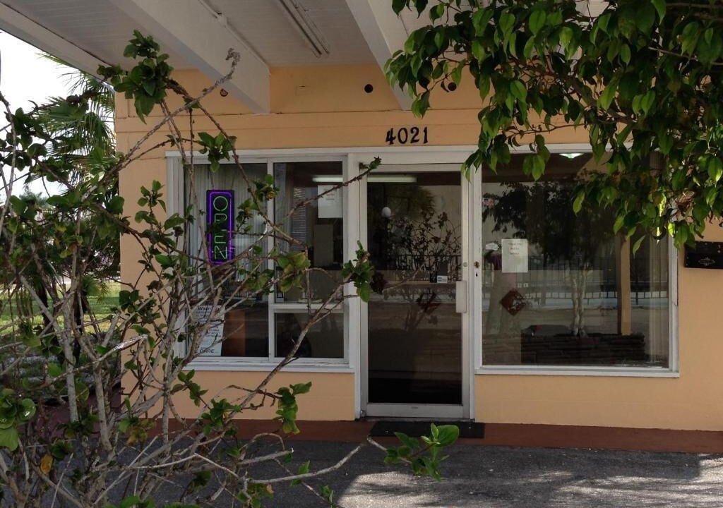 Photo of Buildings in Indian Beach Sapphire Shores