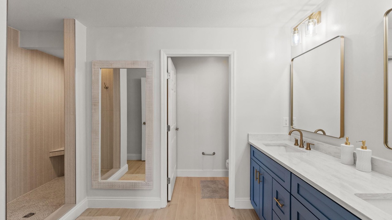 Photo of Bathroom in Thomas Drive