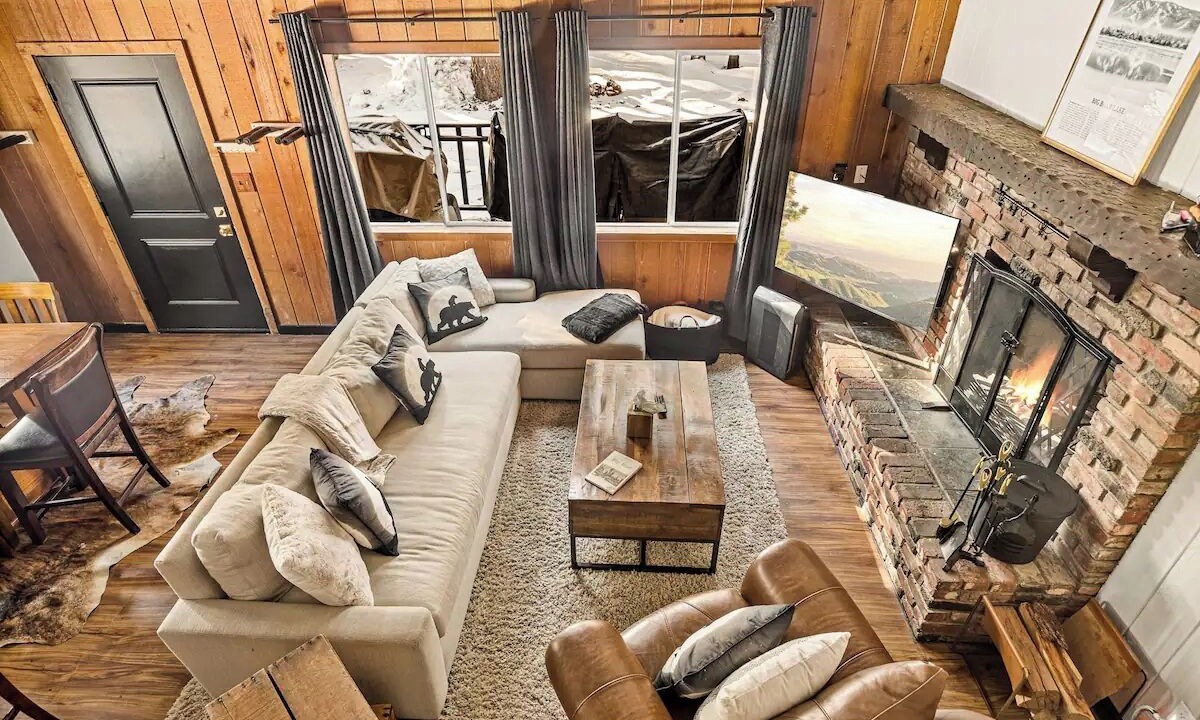 Photo of Livingroom in Big Bear Lake