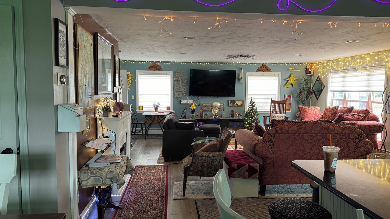 Photo of Livingroom in Pittsfield