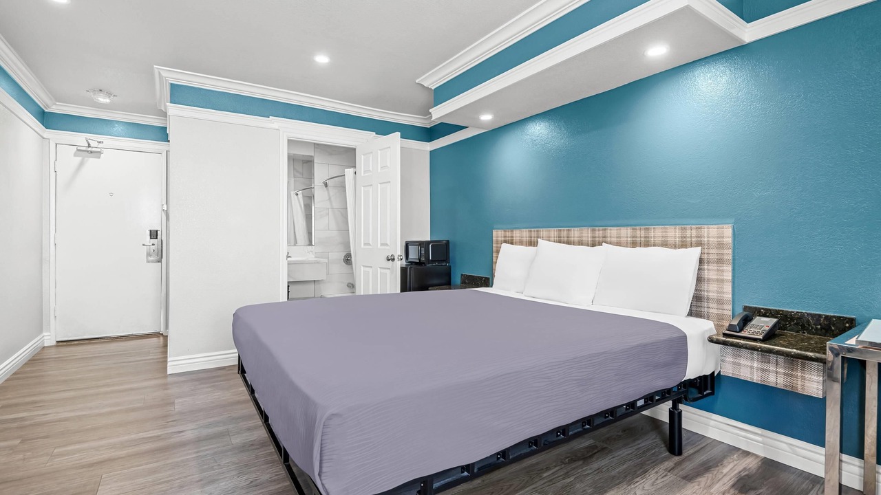 Photo of Bedroom in Commerce