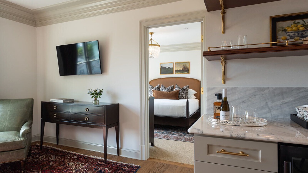 Photo of Bedroom in Leesburg's Old and Historic District