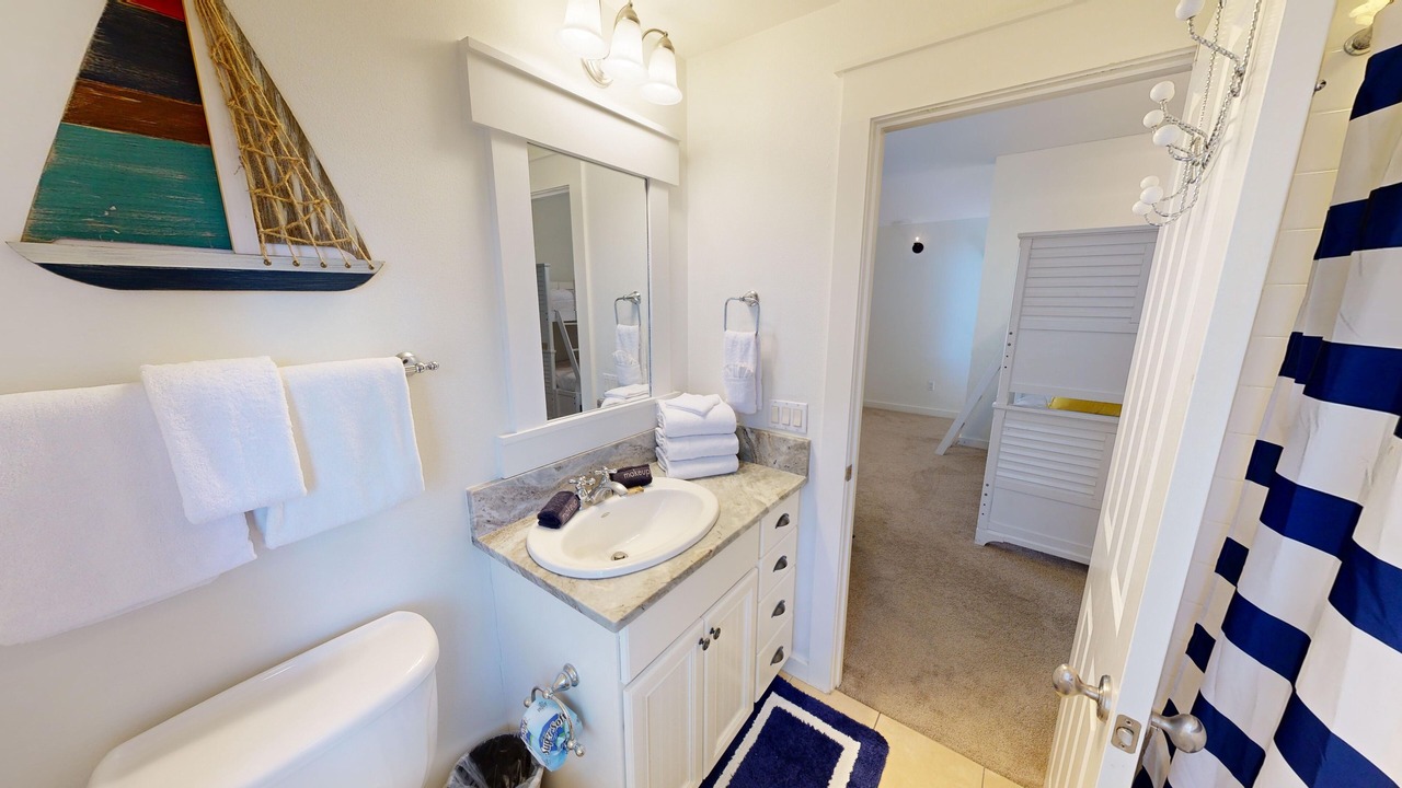 Photo of Bathroom in Laurel Grove