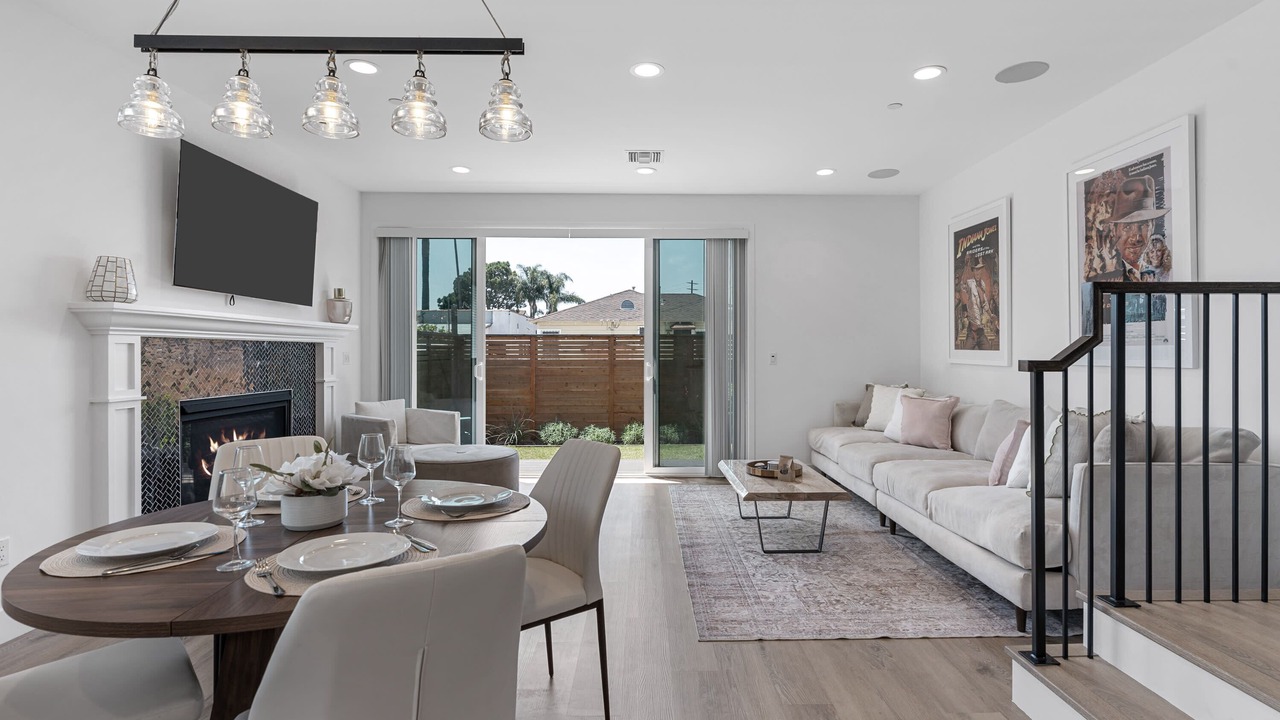 Photo of Livingroom in Mid City