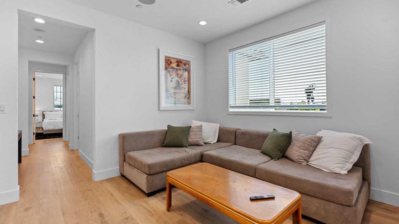 Photo of Livingroom in Mid City