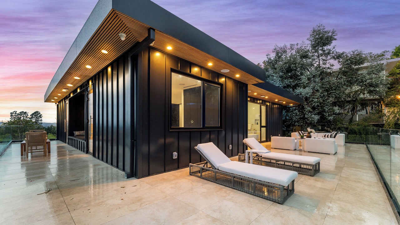 Photo of Outdoor in Holmby Hills