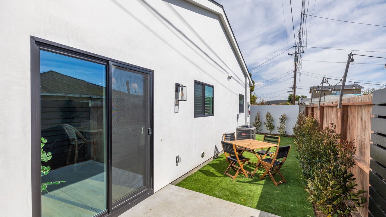 Photo of Outdoor in Del Aire