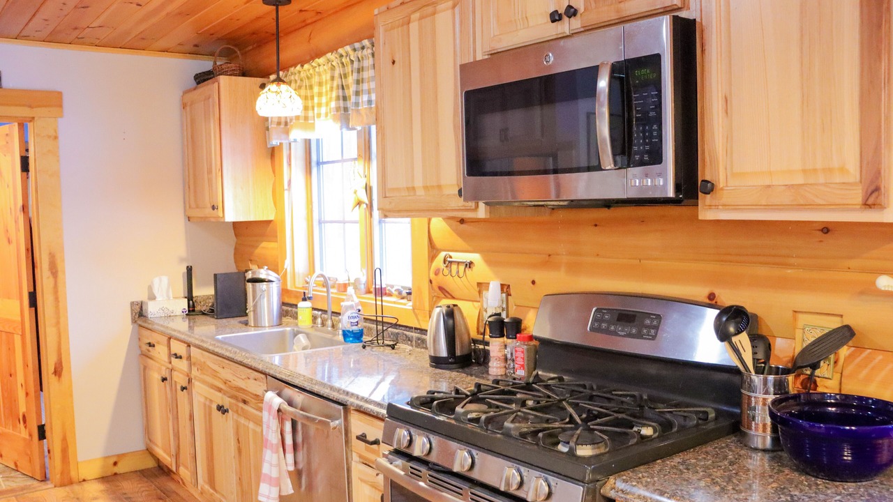 Photo of Kitchen in Rangeley Plantation