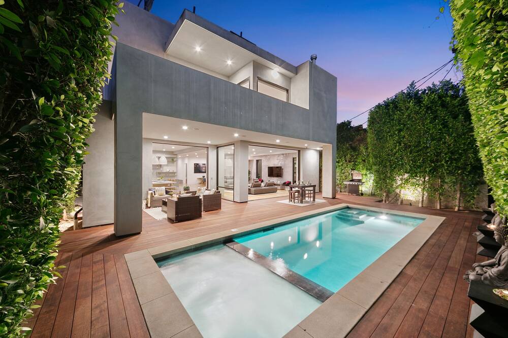 Photo of Outdoor in Melrose