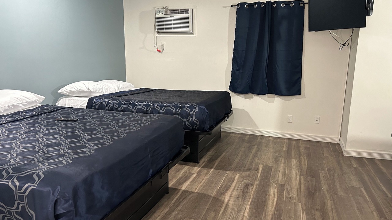 Photo of Bedroom in Hollywood