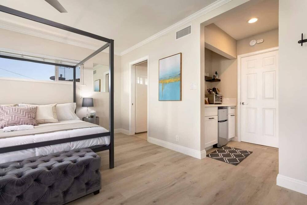 Photo of Livingroom in Ladera Heights