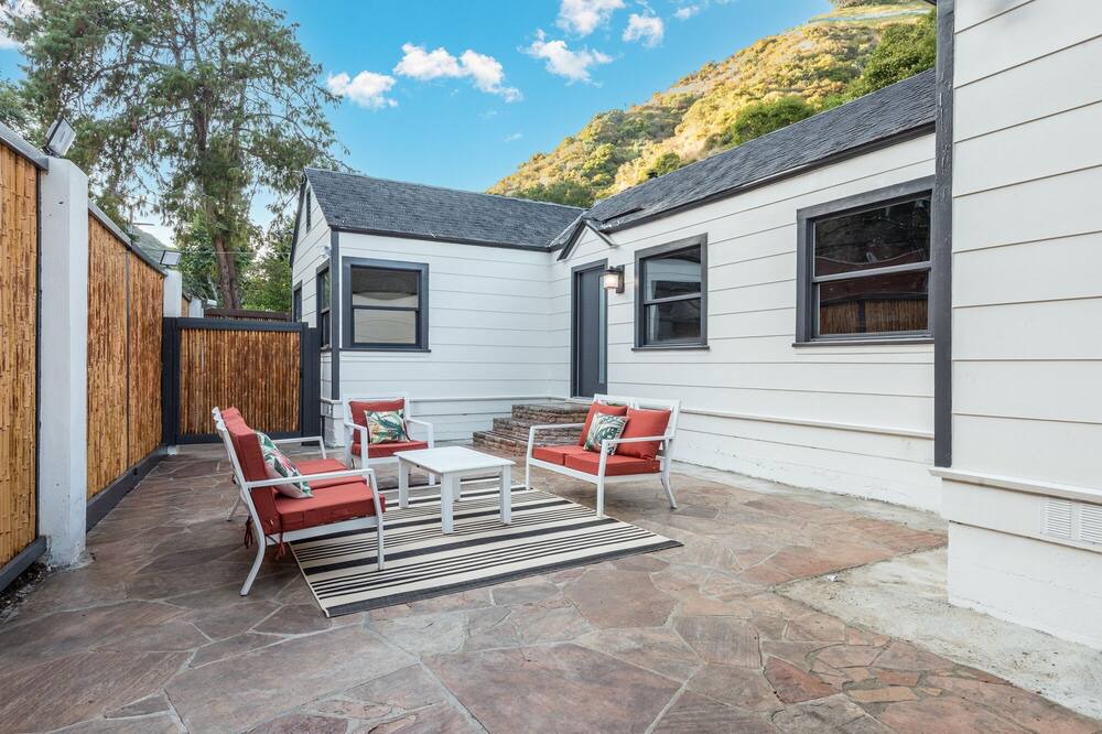 Photo of Patio Balcony in Beverly Hills
