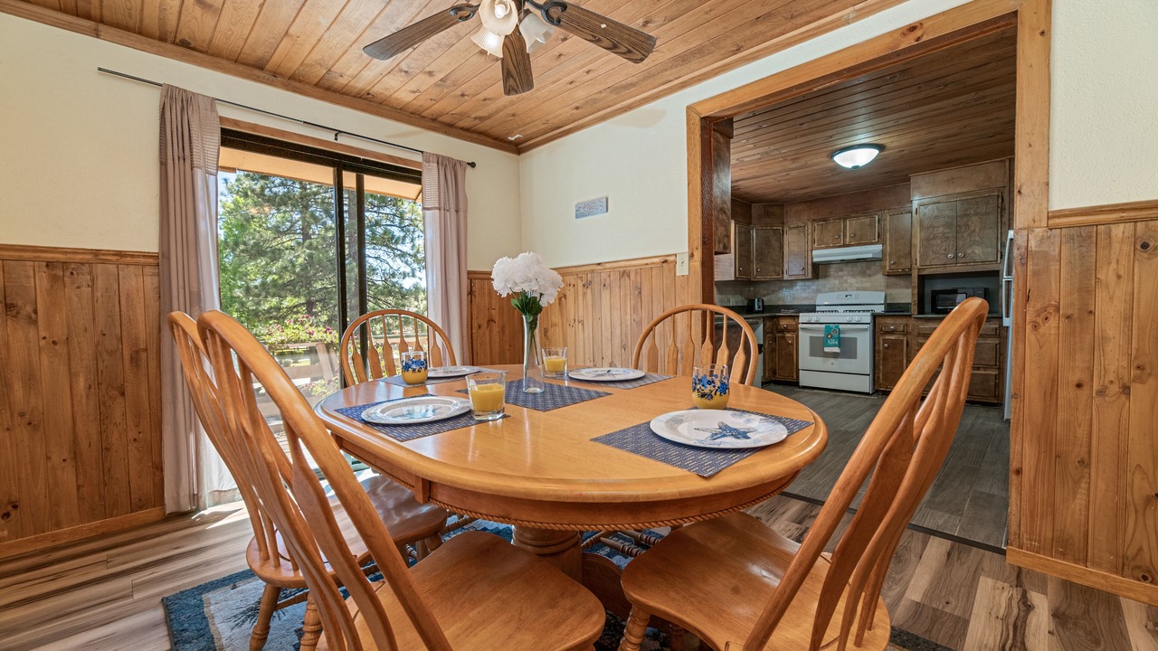 Photo of Bedroom in Big Bear Lake