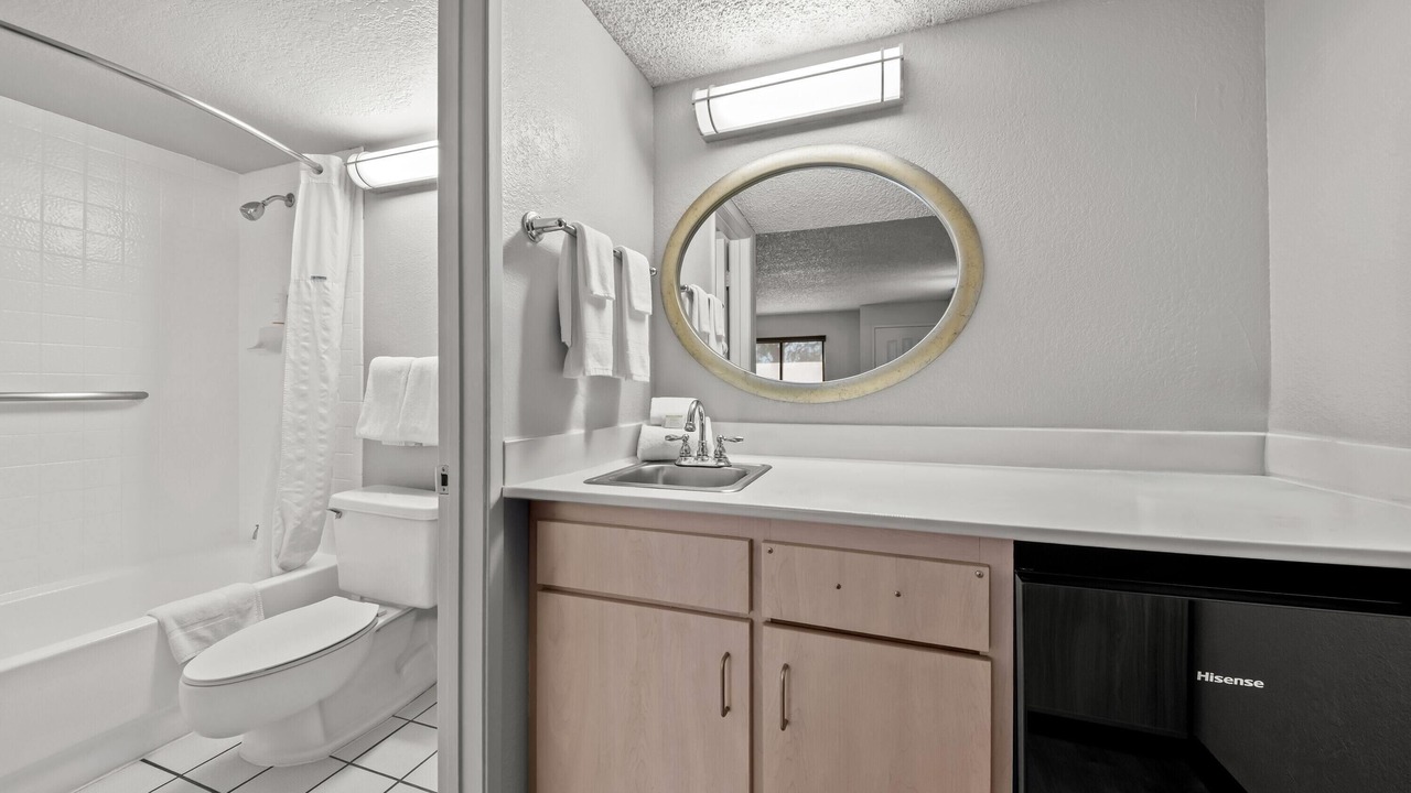 Photo of Bathroom in Northwest Anaheim