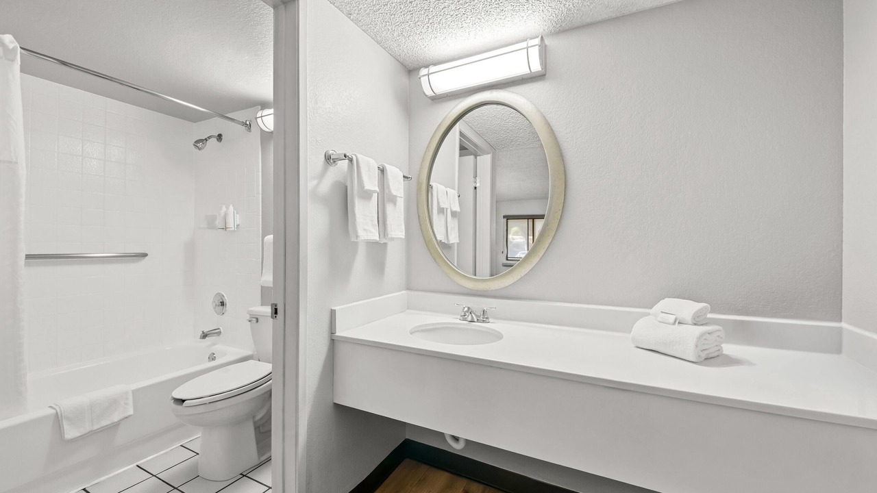 Photo of Bathroom in Northwest Anaheim
