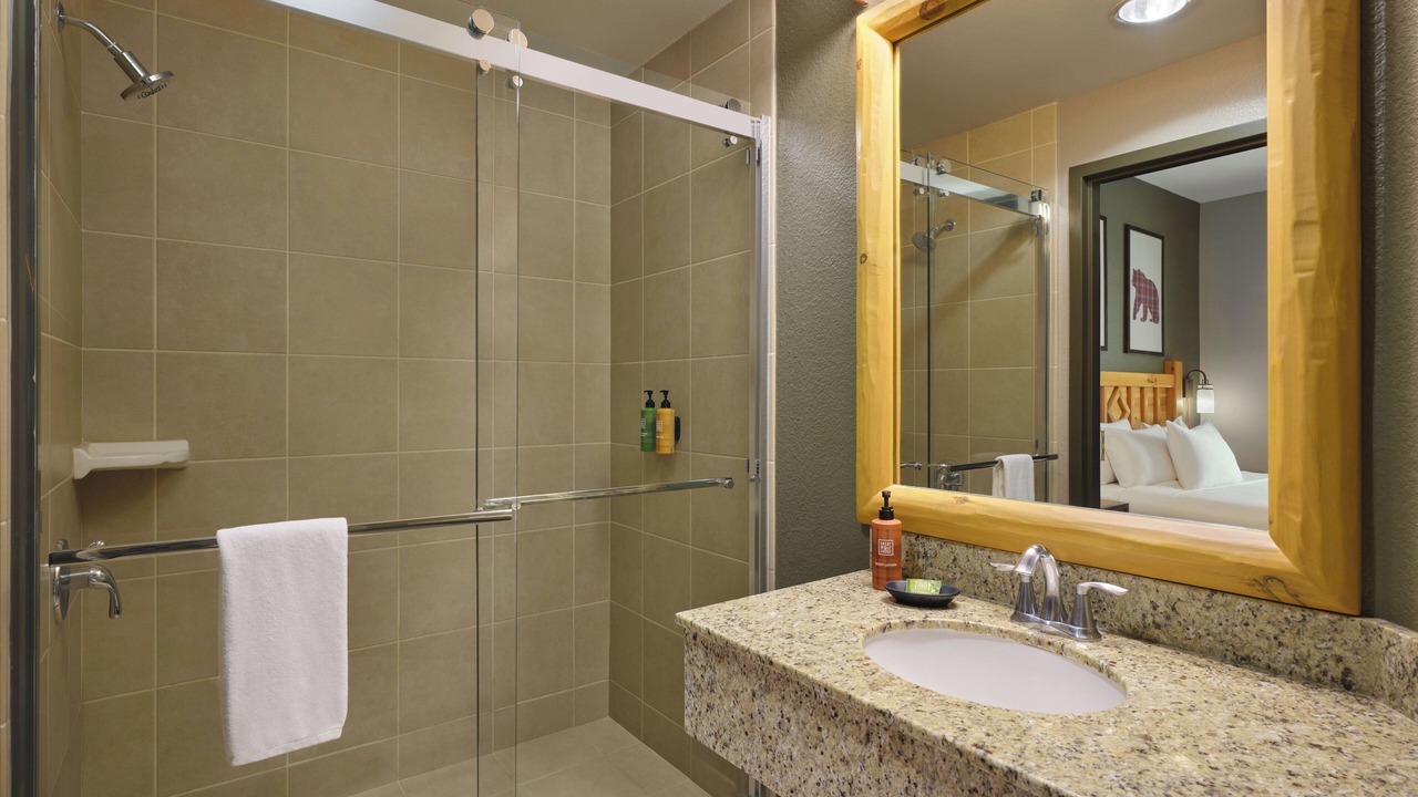 Photo of Bedroom in Anaheim Resort