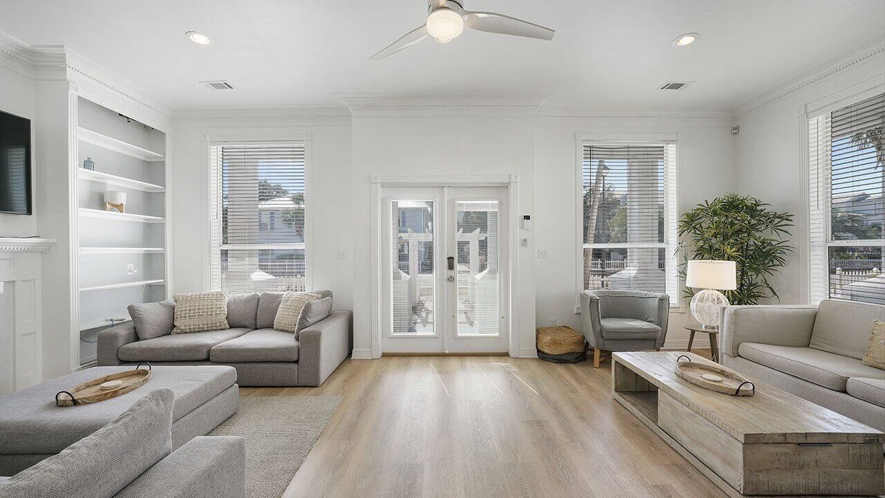 Photo of Outdoor in Crystal Shores