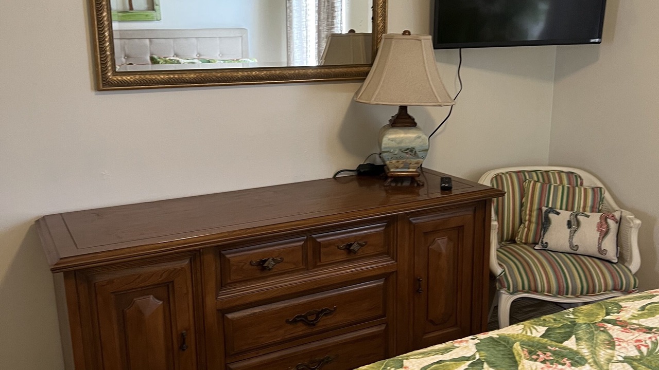 Photo of Bedroom in Biltmore Beach