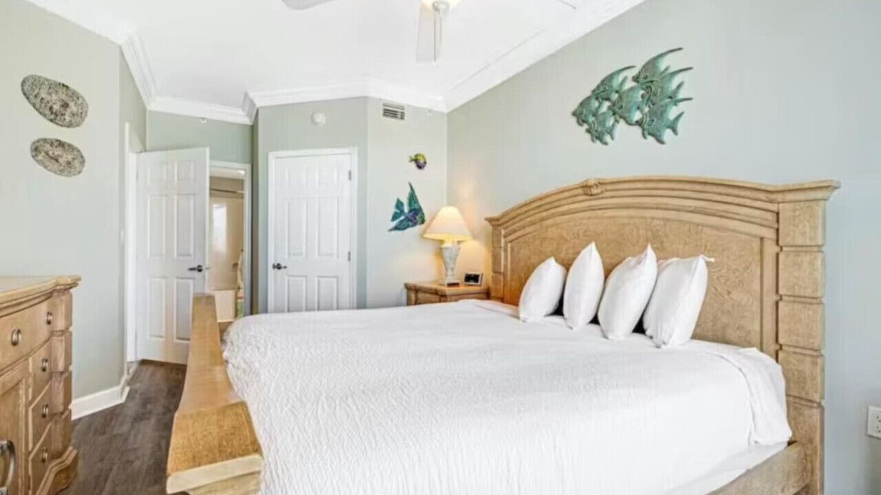 Photo of Bedroom in Navarre Beach