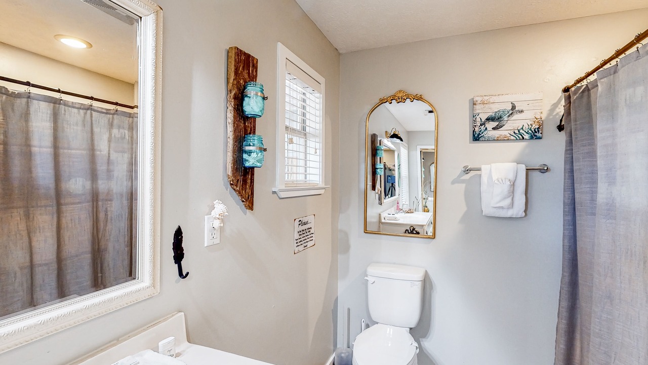 Photo of Bathroom in Biltmore Beach