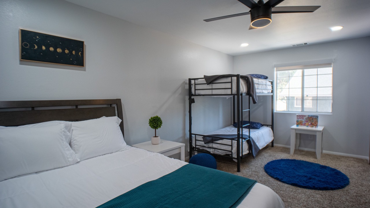 Photo of Bedroom in Running Springs