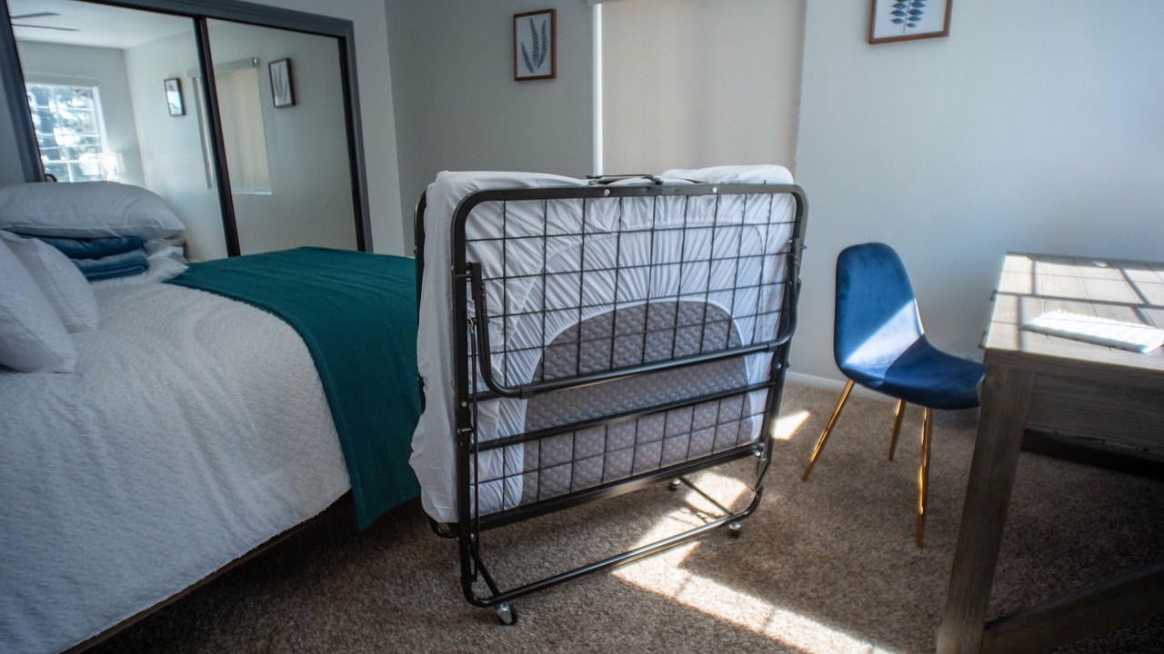 Photo of Bedroom in Running Springs