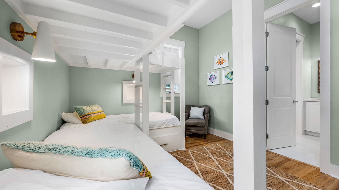 Photo of Bedroom in Lakeside at Blue Mountain Beach