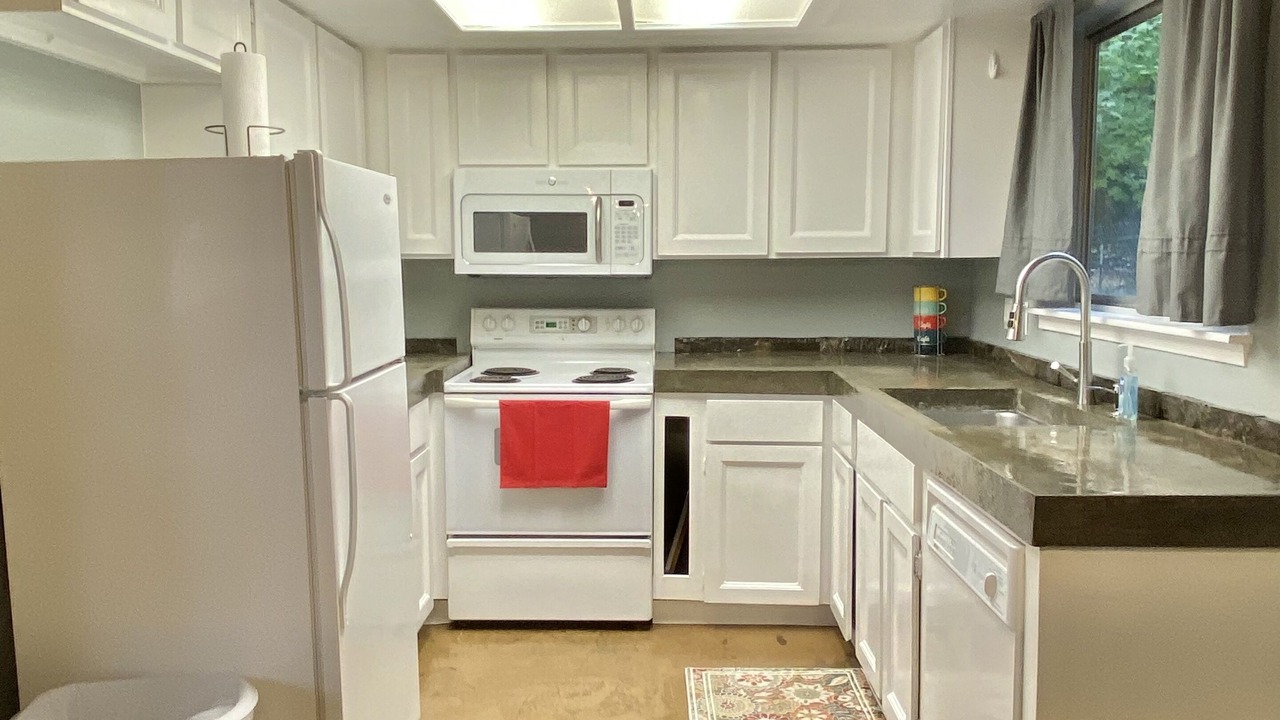 Photo of Others in Collister