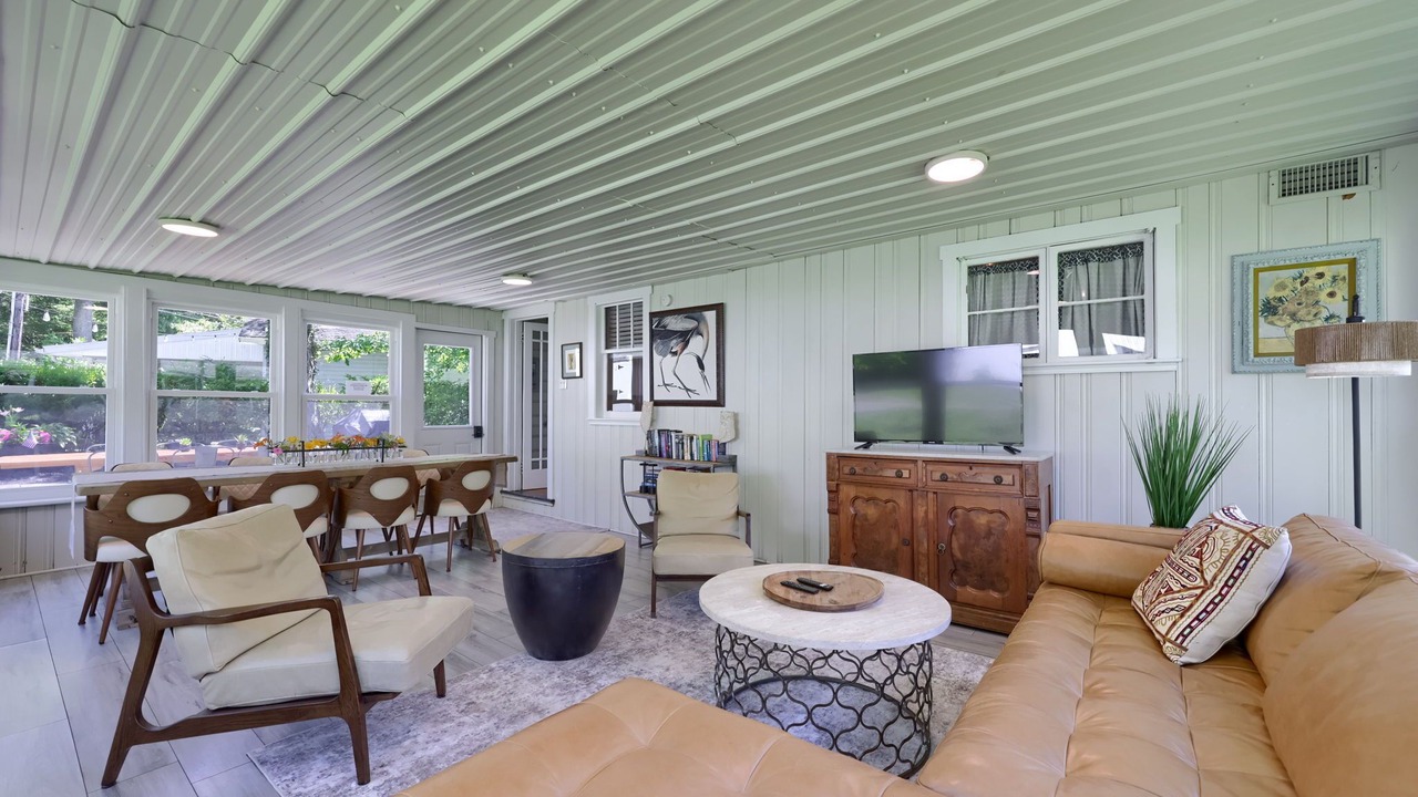 Photo of Livingroom in Beurys Lake