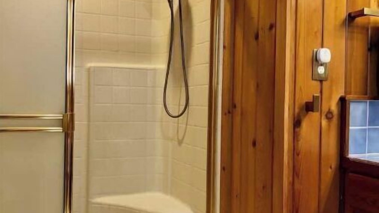 Photo of Bathroom in Pine Cove