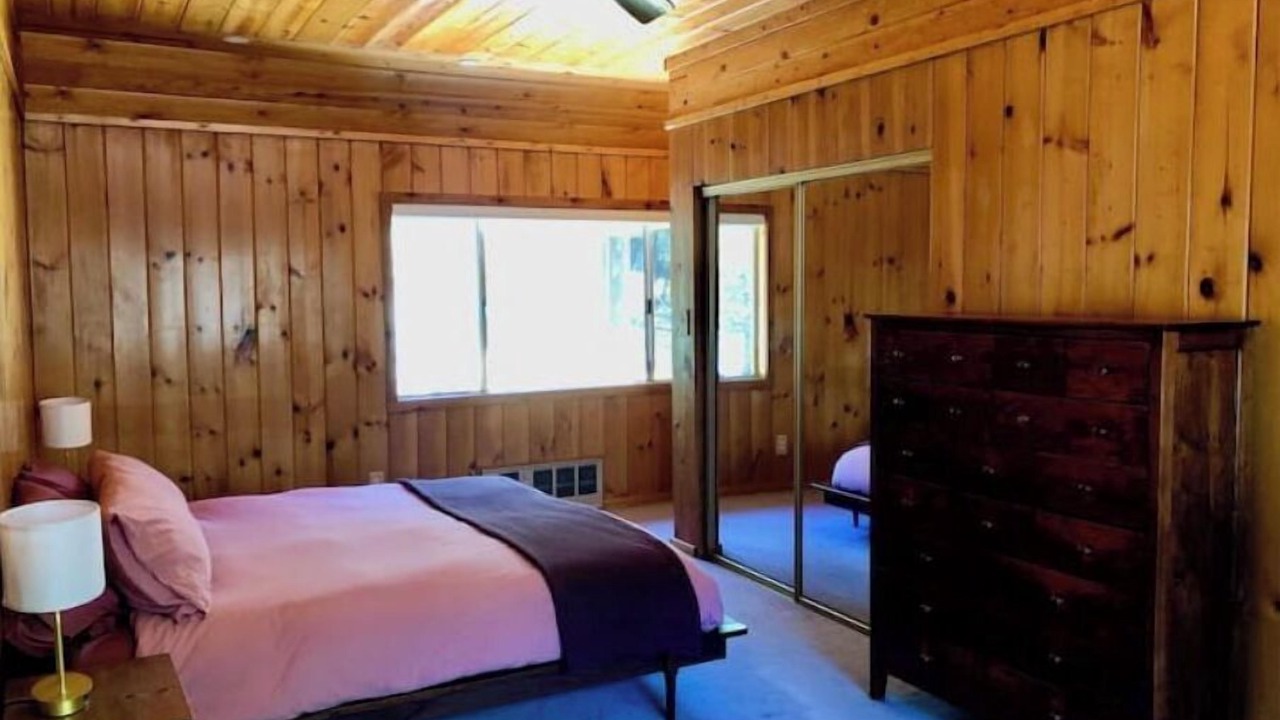 Photo of Bedroom in Pine Cove