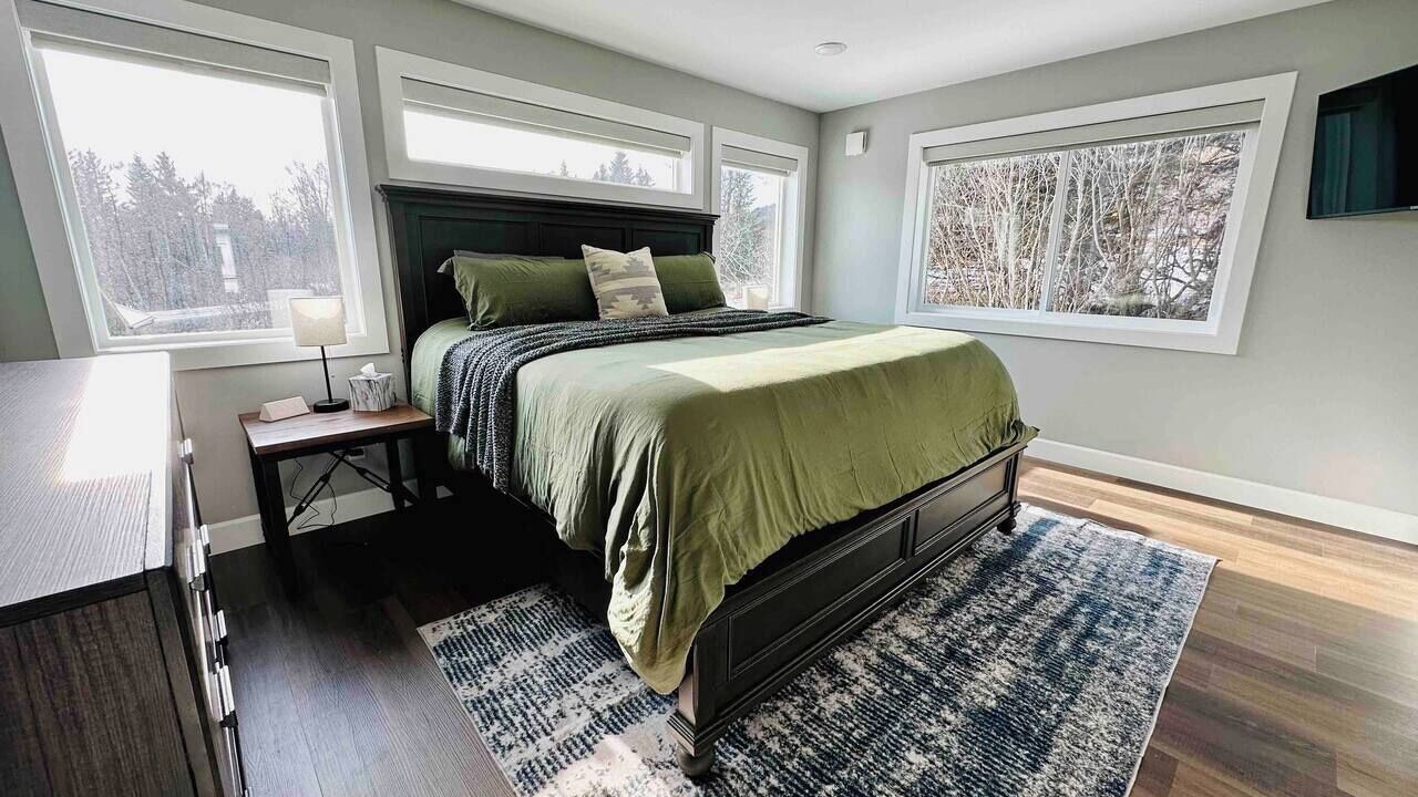 Photo of Bedroom in Homer