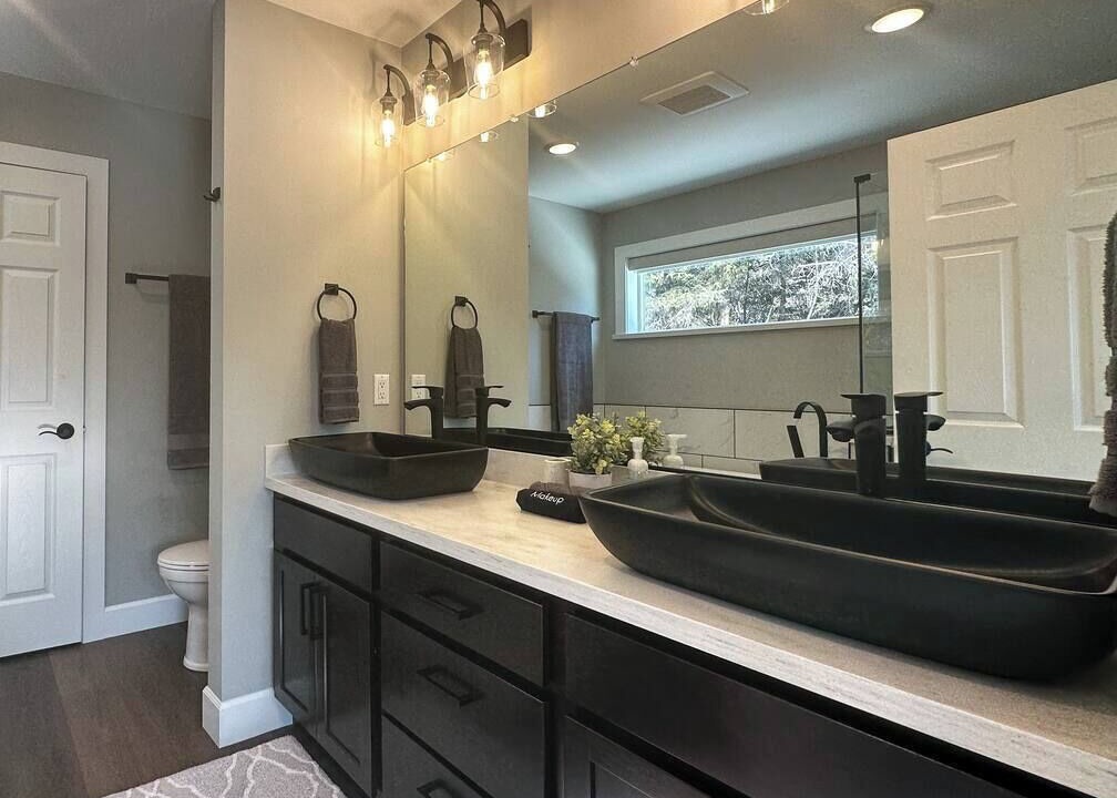 Photo of Bathroom in Homer
