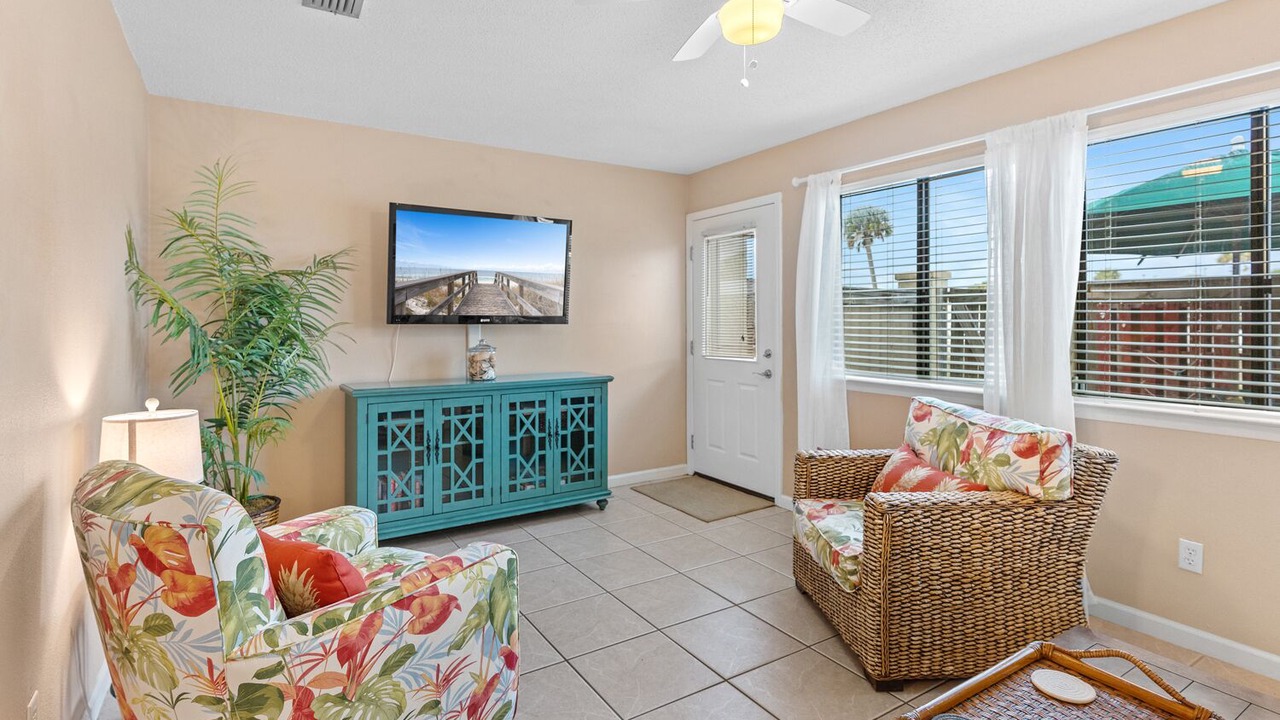 Photo of Livingroom in Sugar Beach