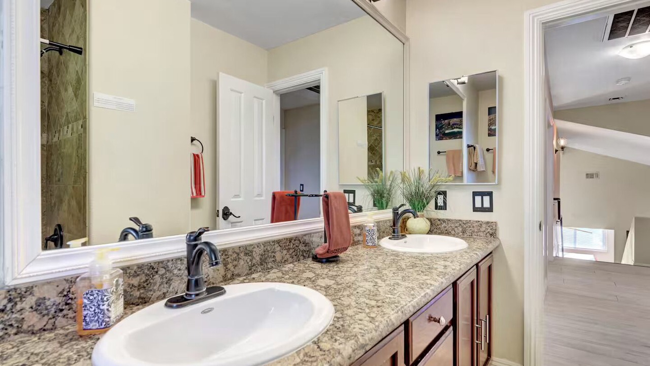 Photo of Bathroom in Enterprise