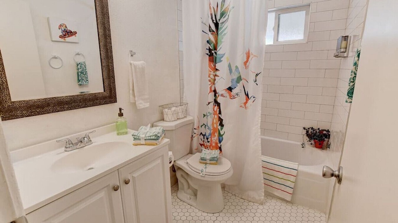 Photo of Bathroom in Downtown Las Vegas