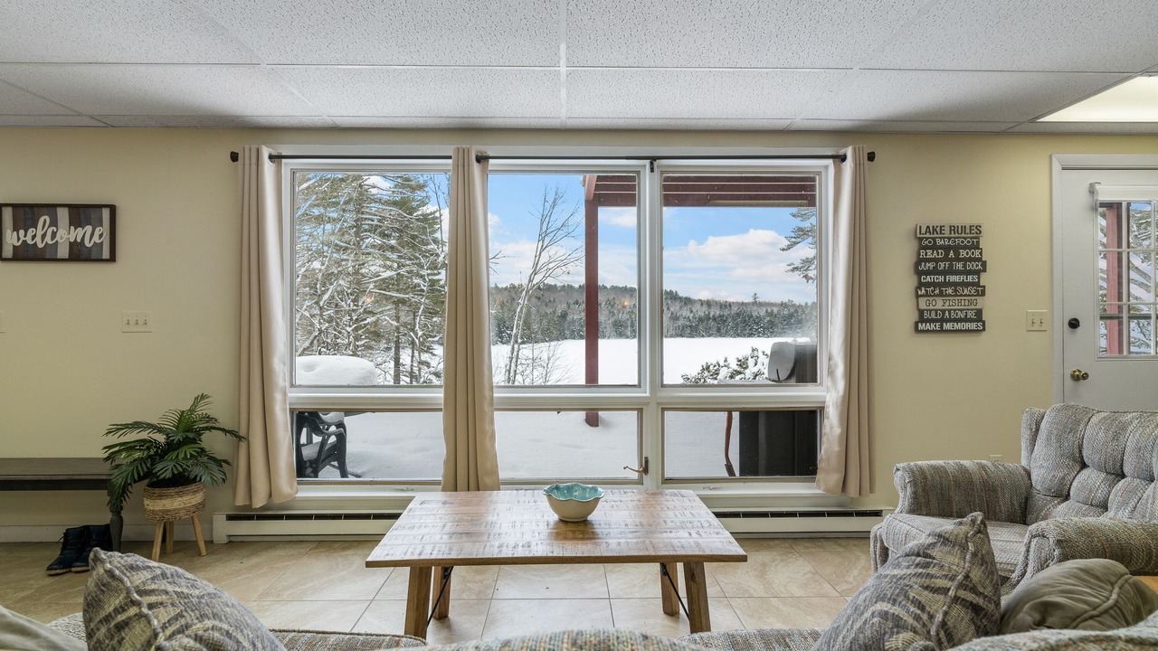 Photo of Livingroom in Litchfield